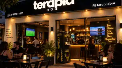 Visualização de um kegerator Fratelli no ambiente do Terapia Bar